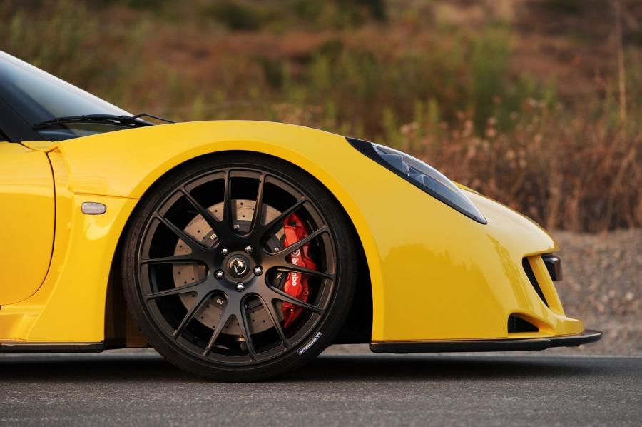 Детали экстерьера Hennessey Venom GT Yellow 2011 года  (фото 61 из 90)
